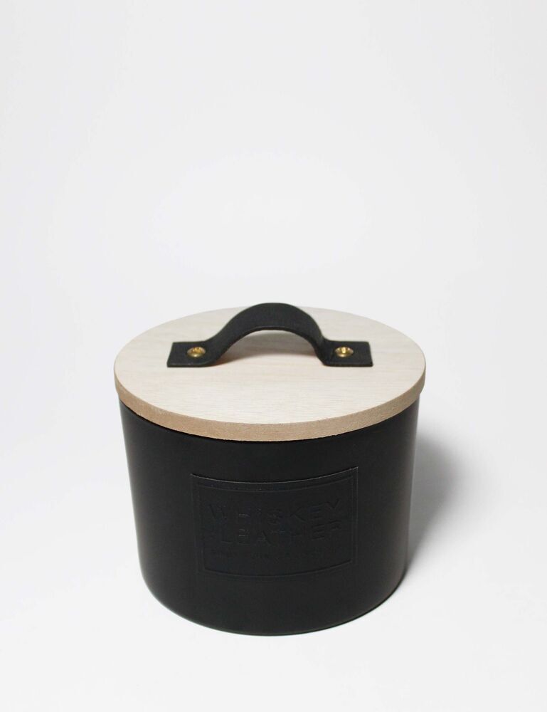 Vanilla Tobacco 12 Oz Scented Candle