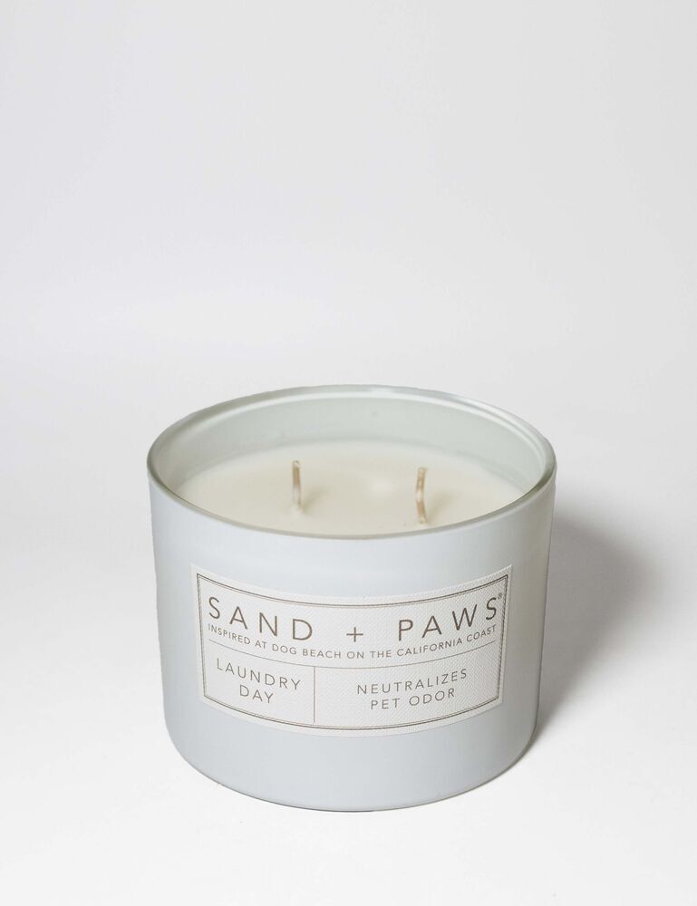 Sand + Paws Laundry Day 12 Oz Scented Candle - Image 3